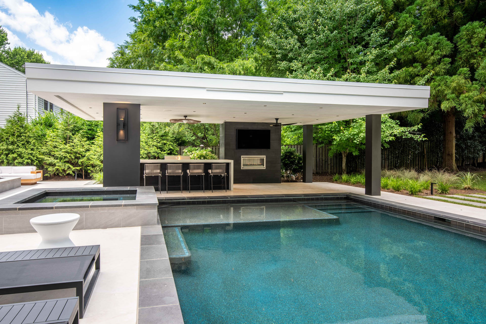 Custom pool project in mclean va