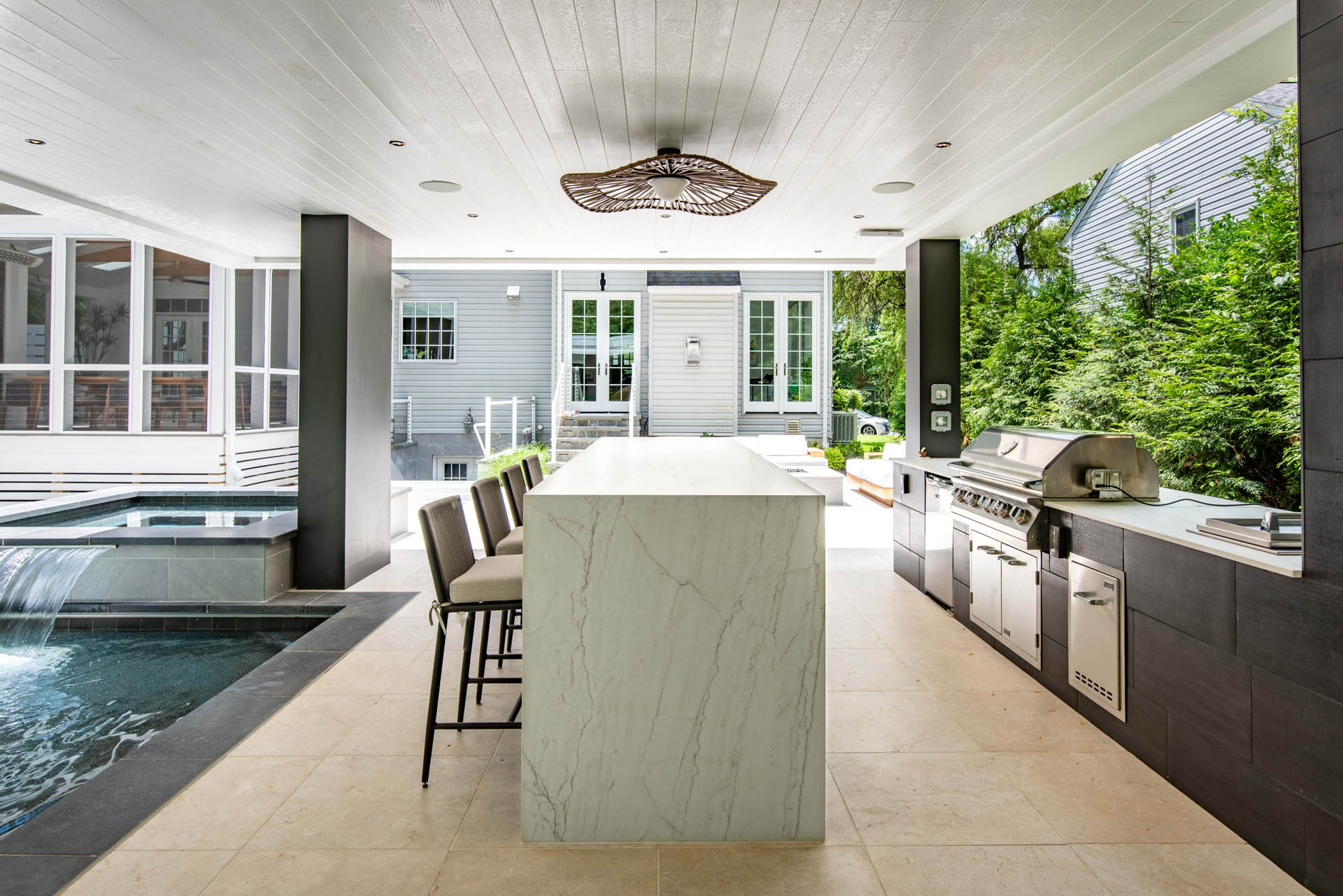 Outdoor bar area in Mclean, Va